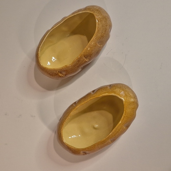 RUSTIC Handpainted Ceramic Baked Potato Serving Set With Salt and Pepper Shakers - Picture 2 of 16